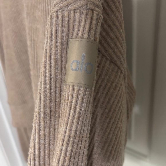 ALO Yoga Ribbed Cropped Hoodie in Taupe Beige - Picture 2 of 2